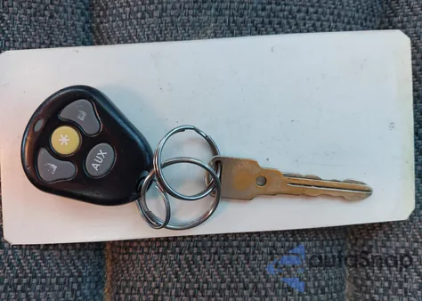 2003 Chevrolet Cavalier from USA, damaged, VIN 1G1JC52F437183207